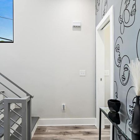 The Red Door - Ultra Modern Atlanta Home - Designedbydom Buitenkant foto