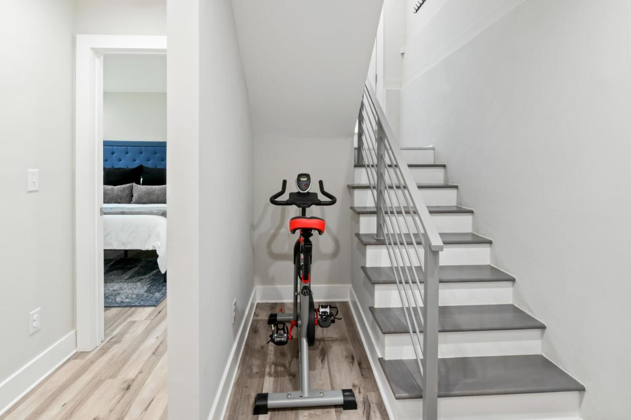 The Red Door - Ultra Modern Atlanta Home - Designedbydom Buitenkant foto