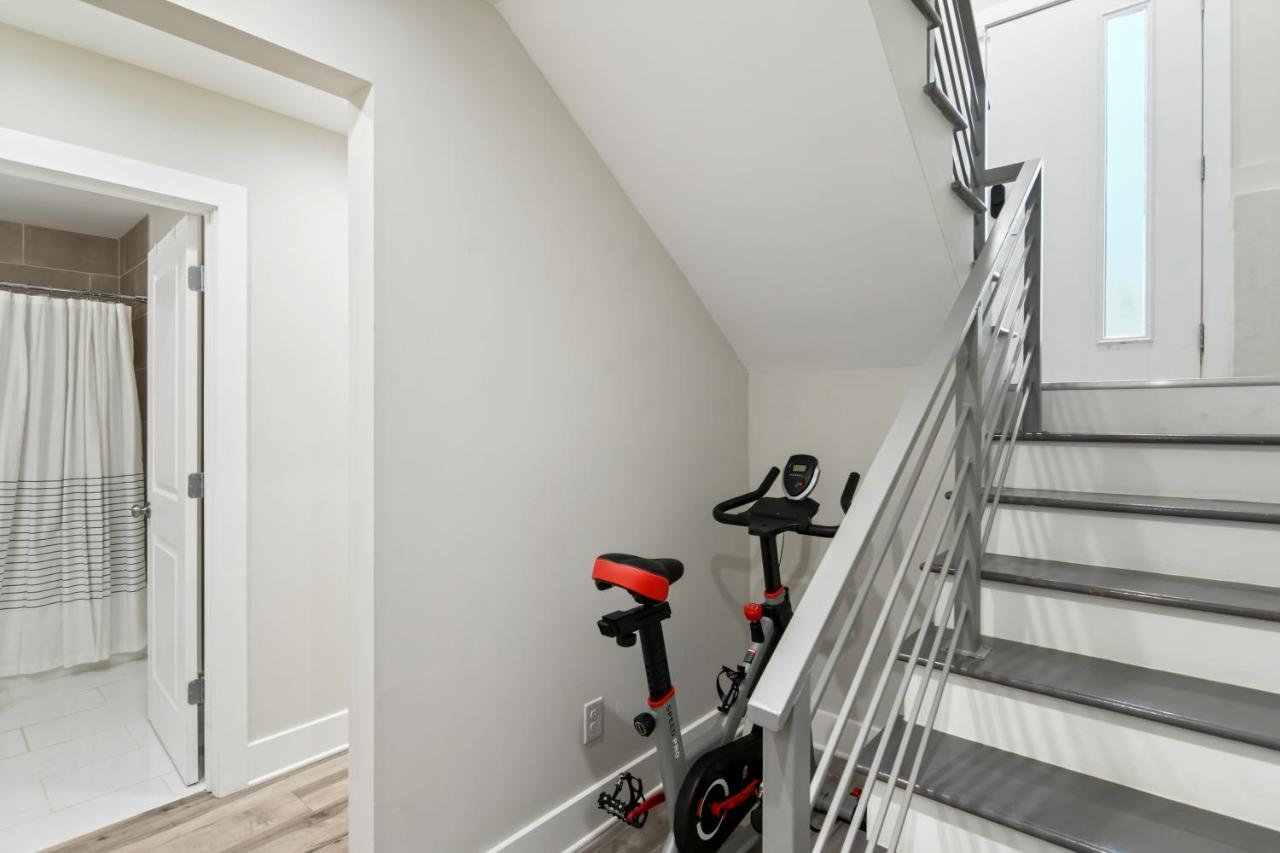 The Red Door - Ultra Modern Atlanta Home - Designedbydom Buitenkant foto